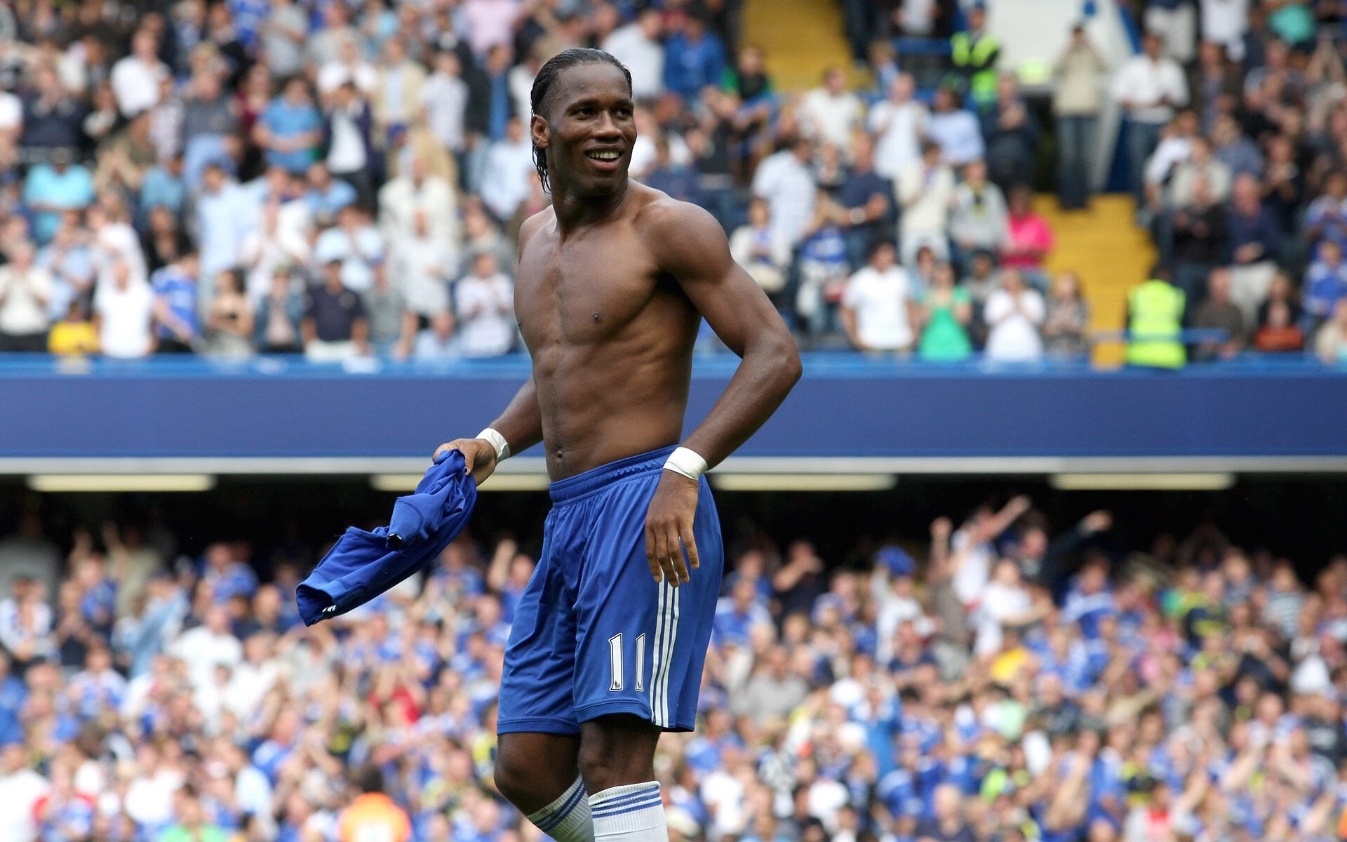 乐鱼电竞-中国队决赛精彩瞬间成为赛场焦点，中国队进决赛